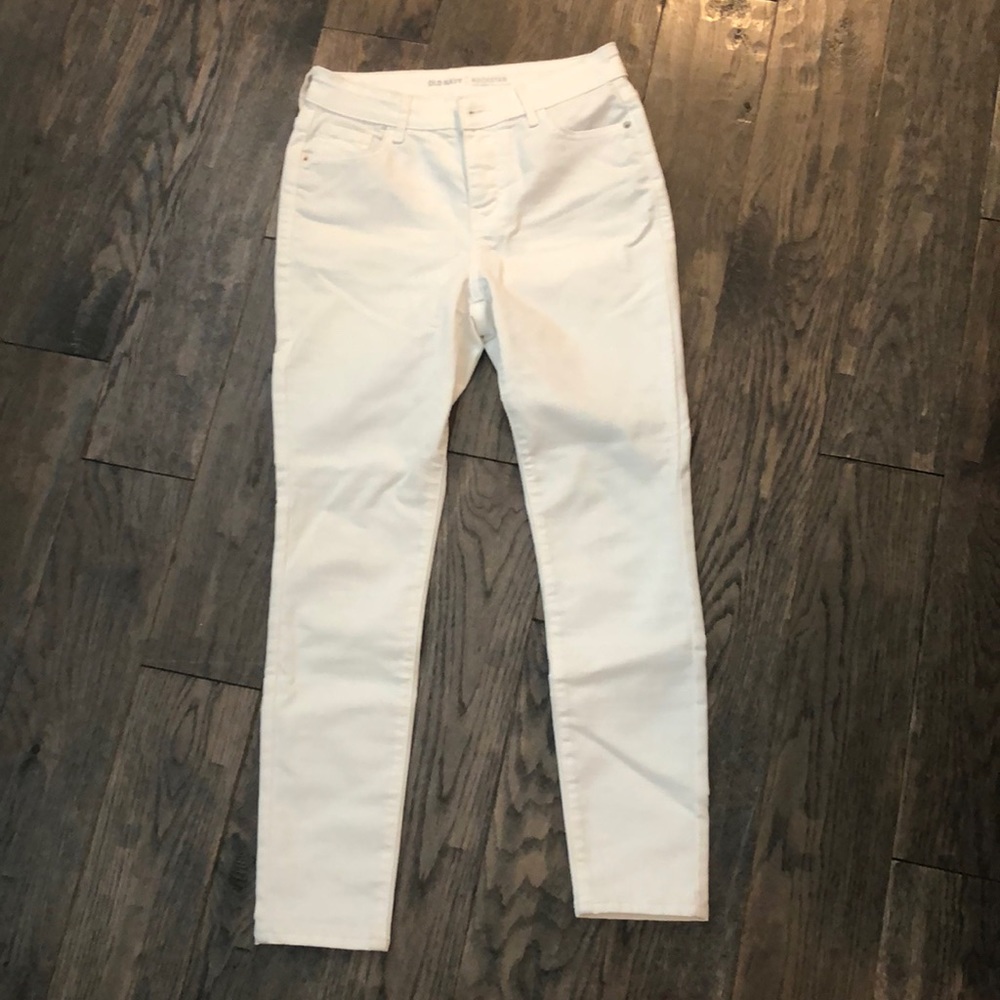 White Old Navy Rockstar Jean